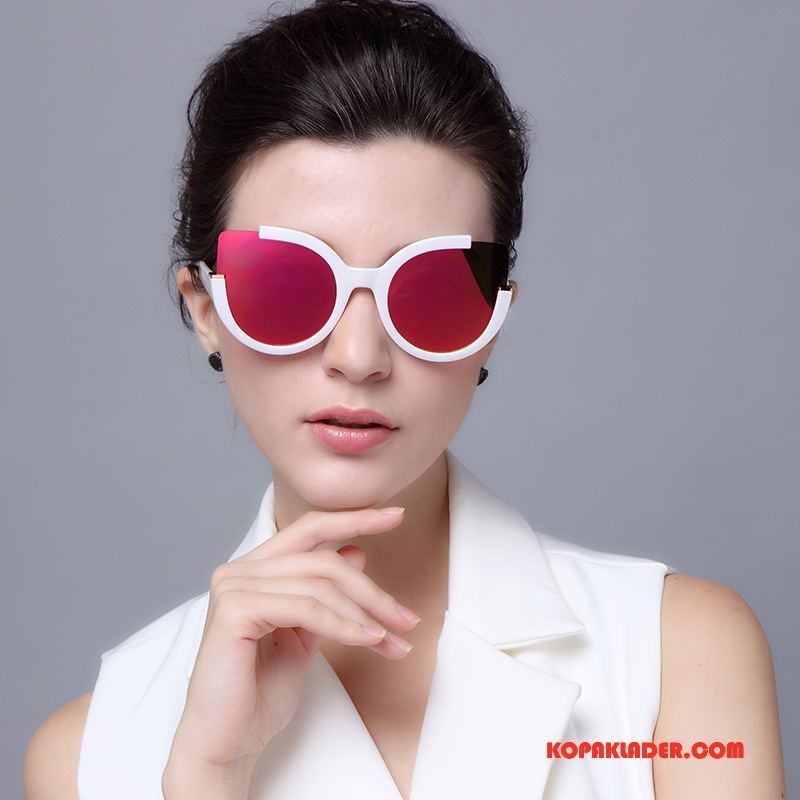 Dam Solglasögon Till Salu Köra Bil Avant-garde Trend Kvinna Mode Röd